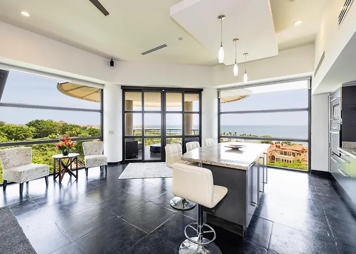 Apartment La Perla 163, Ocean View 3 Bedroom Penthouse Tamarindo