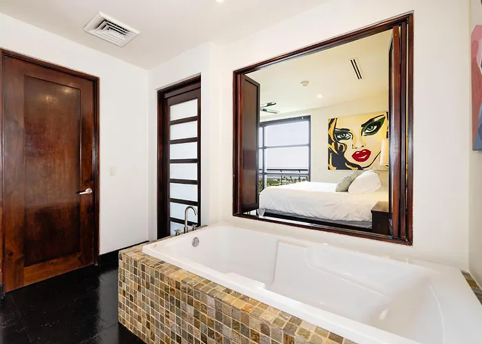 Apartment La Perla 163, Ocean View 3 Bedroom Penthouse Tamarindo