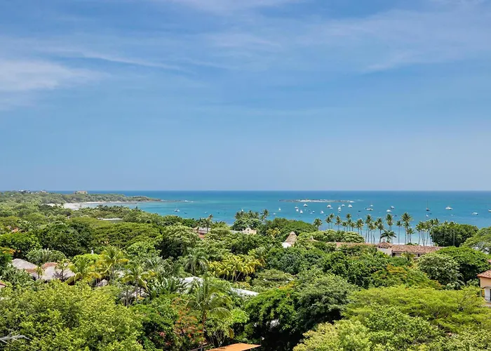 La Perla 163, Ocean View 3 Bedroom Penthouse Apartment *